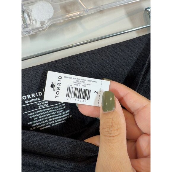 Torrid Seamless High Rise No Rub Short Panty Black Plus Size 2X NWT - Picture 4 of 4